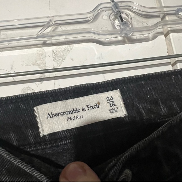 ABERCROMBIE AND FITCH JEANS MID RISE BLACK SIZE 34 18L NWT CURVE PLUS - Picture 6 of 9